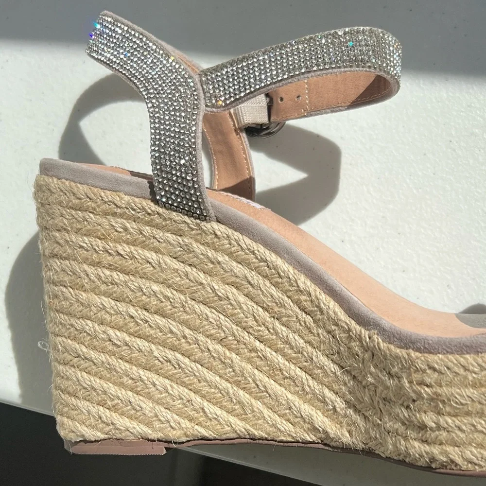 Chelsea & Violet Size 9.5 Rhinestone Henna 4” Wedge Espadrille Heels New In Box